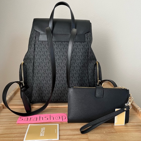 🌼Michael Kors Backpack Set - Picture 2 of 16